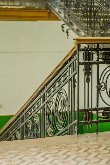 Trendy 2 Room Flat, Next To Corvin Mall Free Huge Garage! Ac,Dishwasher,Washmachine, Smart Tv Budapest Ngoại thất bức ảnh