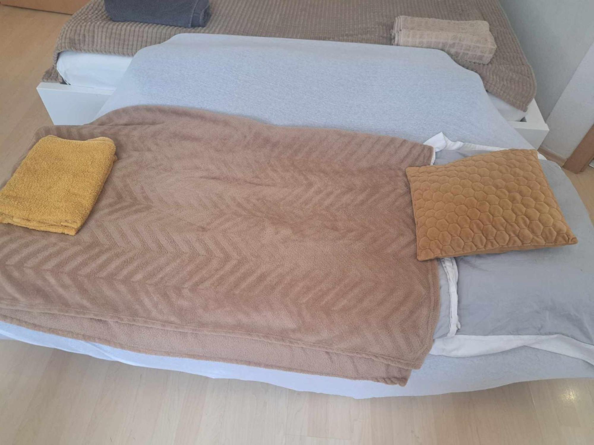 Trendy 2 Room Flat, Next To Corvin Mall Free Huge Garage! Ac,Dishwasher,Washmachine, Smart Tv Budapest Phòng bức ảnh